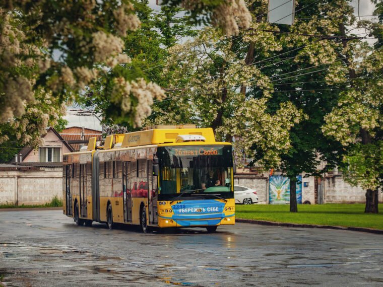 У Києві майже вдвічі зменшилася кількість тролейбусів: проблеми «Київпастрансу» та наслідки