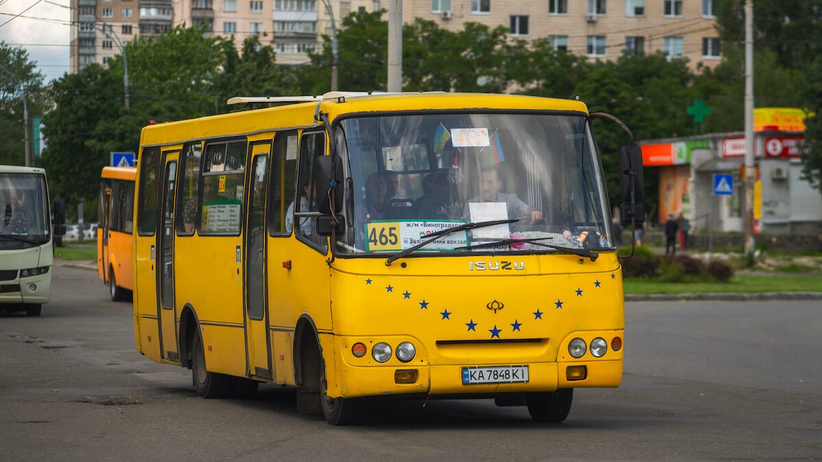З 1 серпня проїзд у більшості київських маршруток дорожчає до 25 гривень
