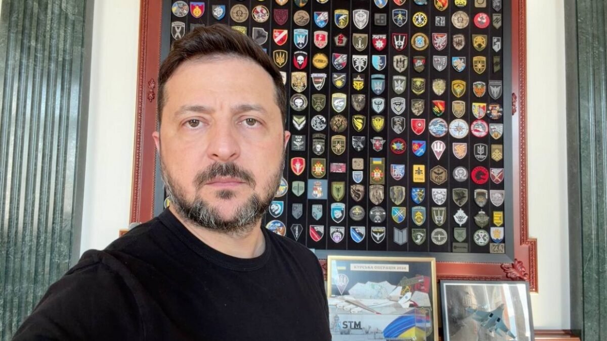 Зеленський: Ретранслятори в Білорусі корегують удари РФ по Україні