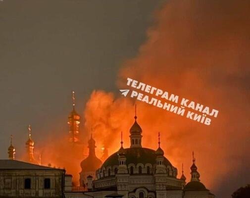 Пожежа в Києво-Печерській лаврі: горить Успенський собор