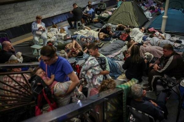 Метро Києва про “закриті укриття”: що сталося під час атаки 30 липня та як діяти