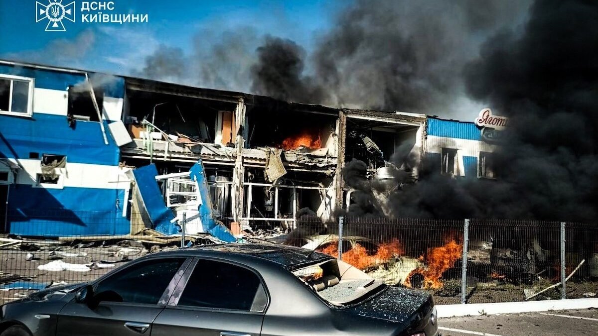 Атака дронів на завод «Яготинське для дітей» на Київщині: 4 загиблих