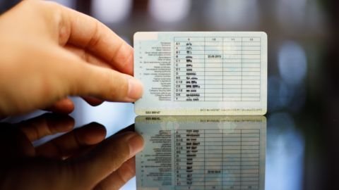 Теоретичний іспит на права в Києві: як скласти без автошколи та які документи потрібні