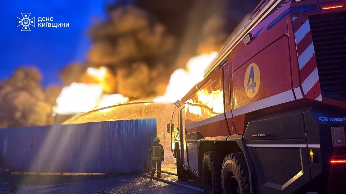 У Бориспільському районі Київщини ліквідували пожежу після атаки БПЛА
