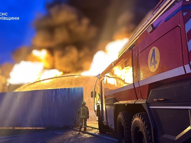 У Бориспільському районі Київщини ліквідували пожежу після атаки БПЛА
