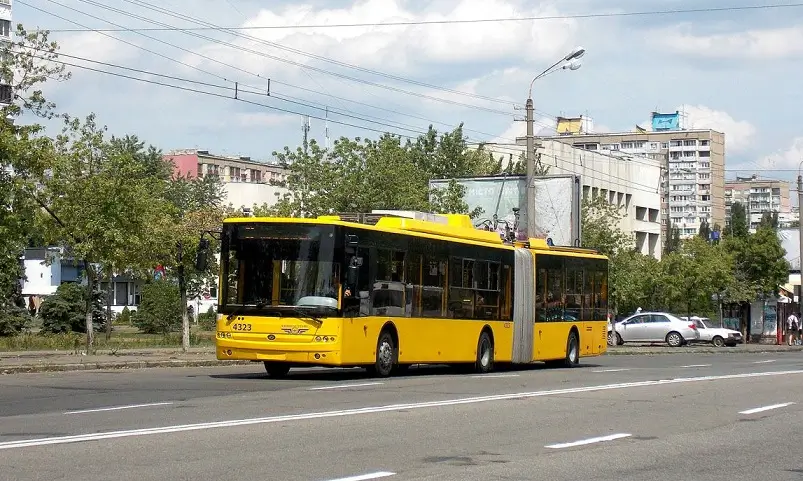 Зміни в русі тролейбусів №23, 28, 31: тимчасові маршрути через ремонт на Древлянській