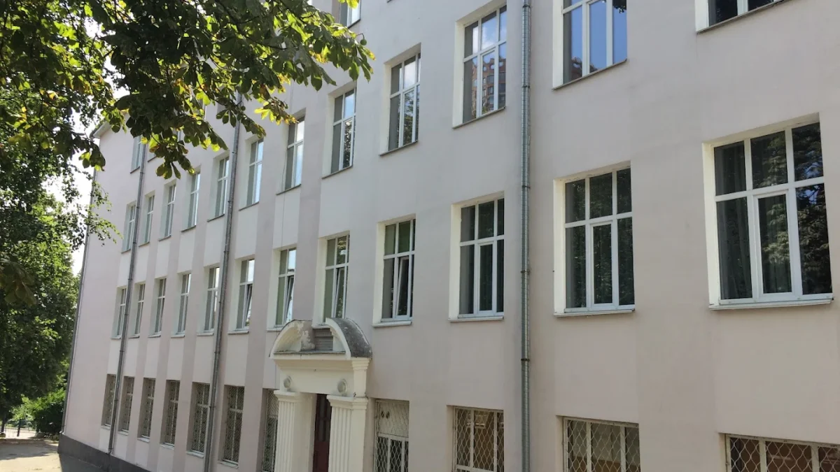 Ремонт укриття Гімназії №134 на Печерську: торги та терміни виконання робіт