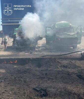 Бровари: російський дрон атакував складські приміщення, є загиблий