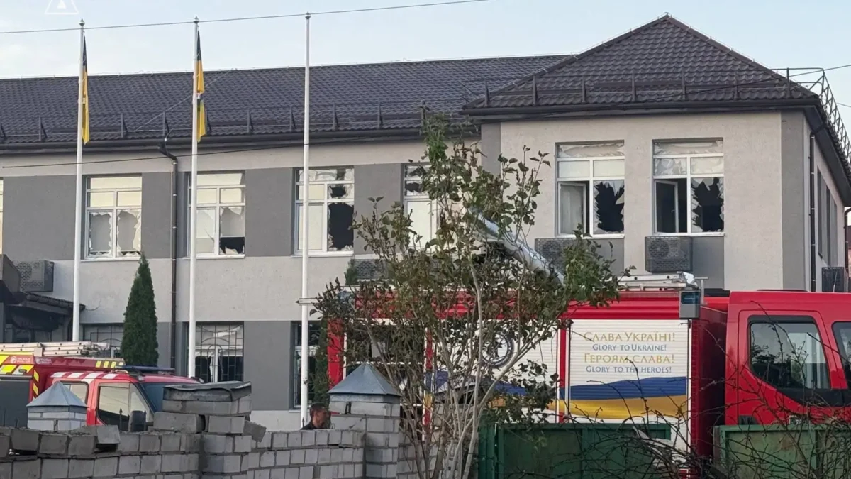 Атака БпЛА на Святошинський район: пошкоджено будівлі, є постраждалі