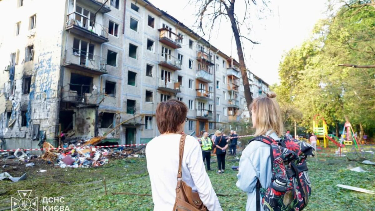 Російська атака на Київ: дев’ятеро загиблих, 30 поранених