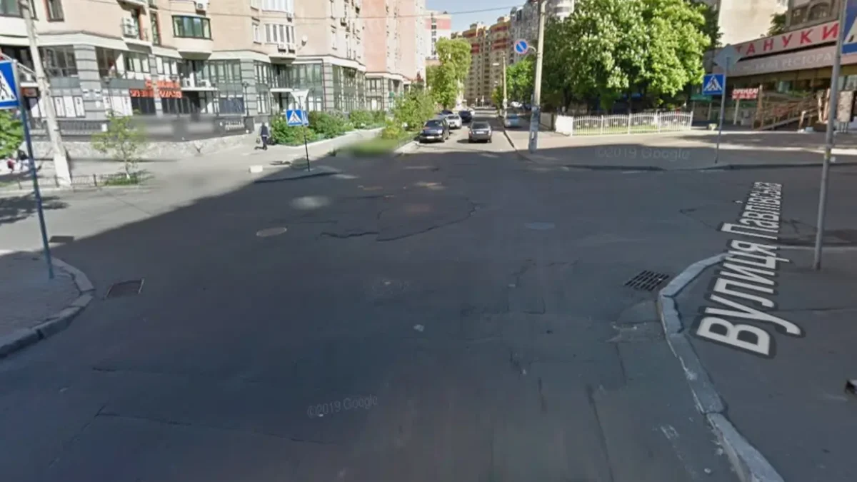 У Києві обмежено рух вулицею Золотоустівською до кінця серпня