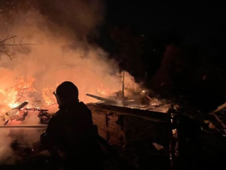 У Києві вночі 16 серпня внаслідок падіння уламків ракети постраждала людина