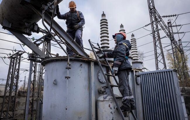 40 тисяч киян без світла після нічної атаки: ДТЕК відновлює електропостачання