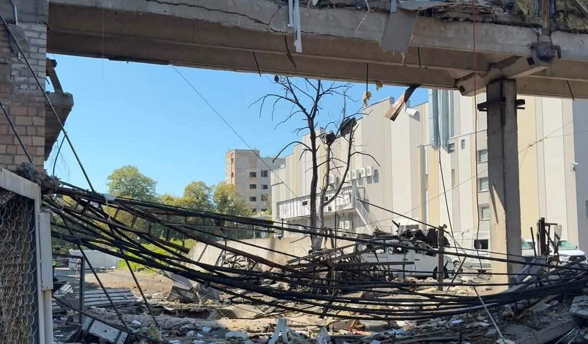 У Києві пошкоджено офіс видавництва «Наш Формат» внаслідок російської атаки