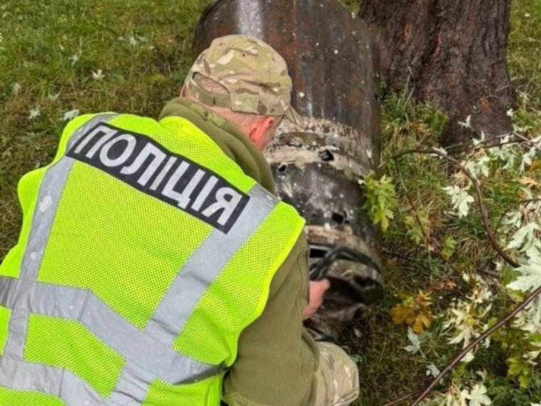 У Дарницькому районі Києва знешкодили 227-кілограмову бойову частину ракети