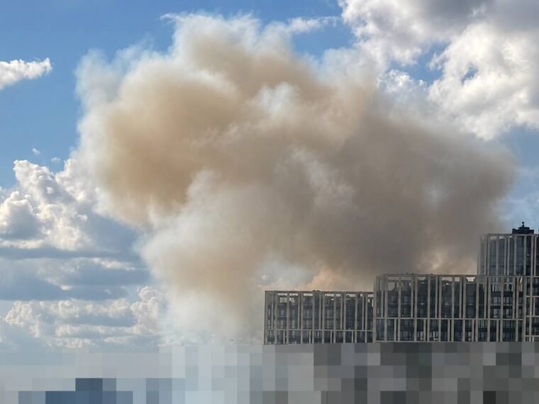 Падіння уламків БпЛА у Києві: постраждалі, пошкодження та райони
