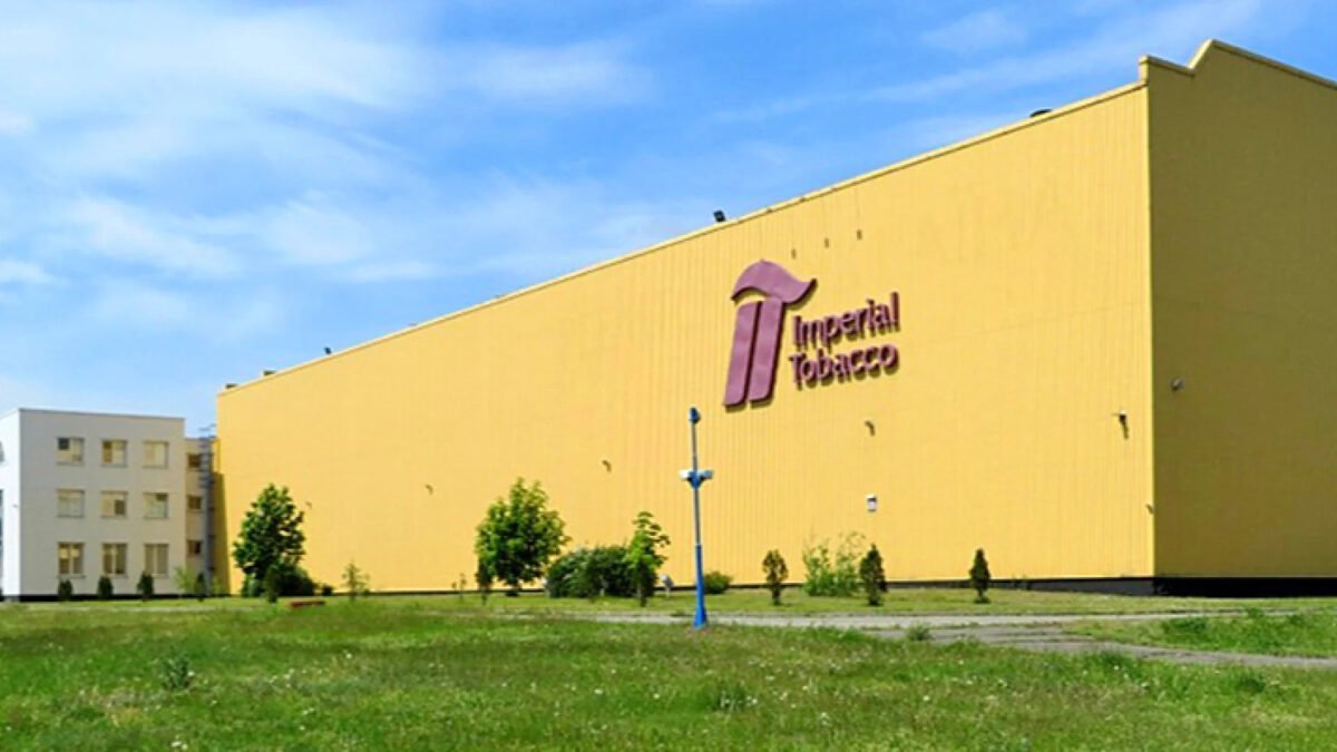 Тютюнова фабрика Imperial Brands у Києві припинила виробництво після атаки дронів