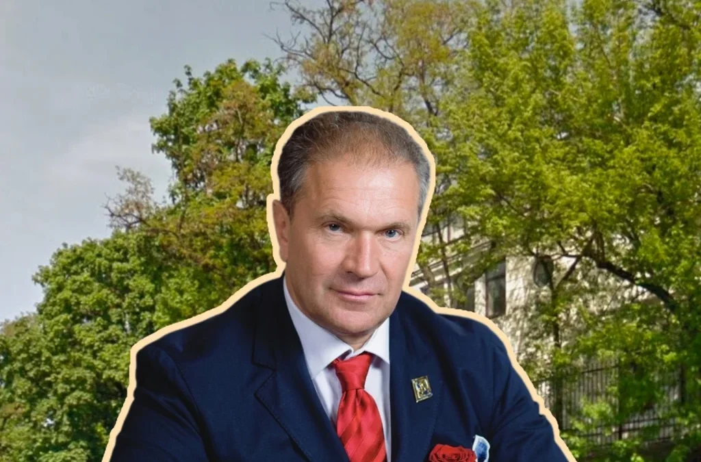 Битва за землю біля філармонії: Київрада судиться за ділянку на Володимирському узвозі