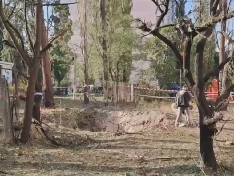 Уламки ракети впали в Києві 17 вересня: деталі події та обмеження