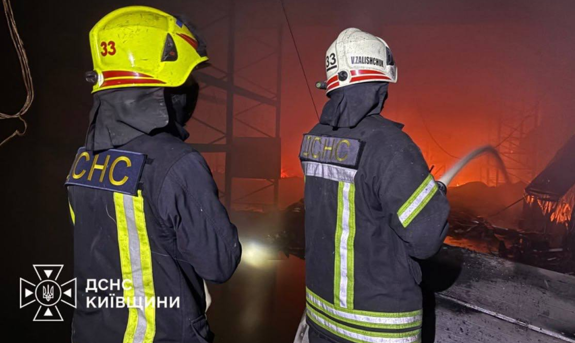 Київщина під ворожою атакою дронів: пошкоджено 9 об’єктів у чотирьох районах