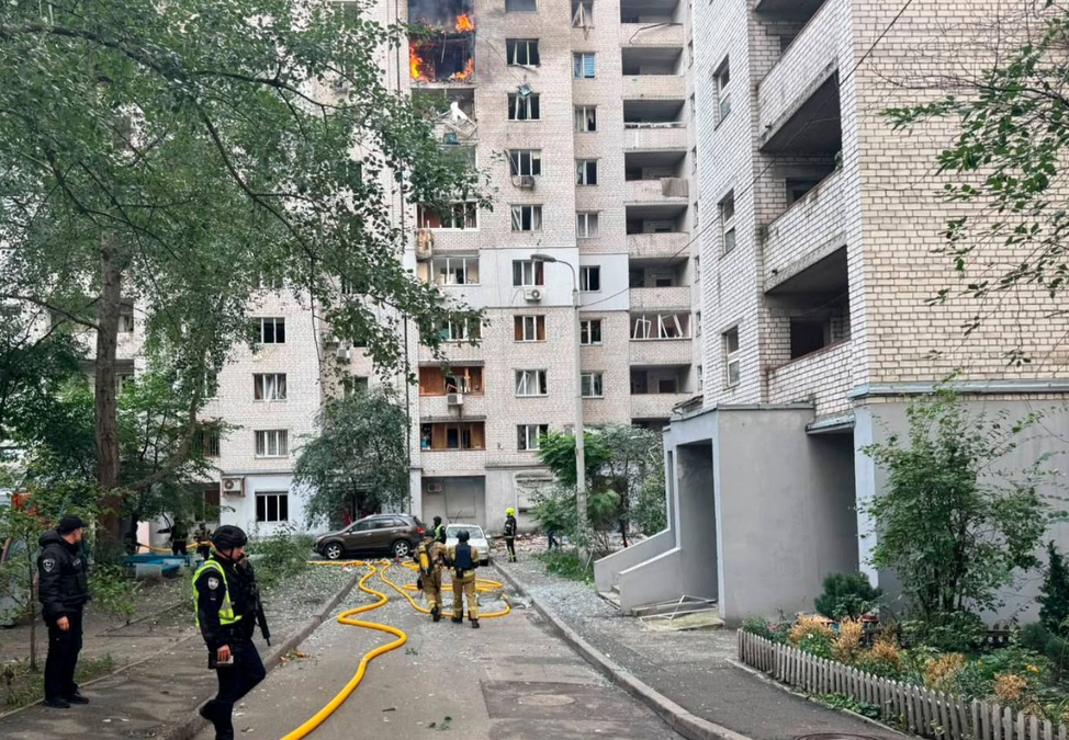 Дронова атака на Печерський район: загинув підліток, є поранені