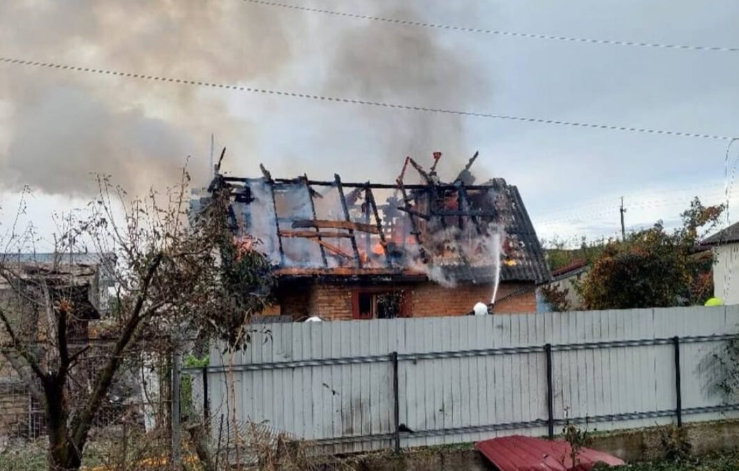 На Київщині пошкоджені будинки та є травмовані: що відомо