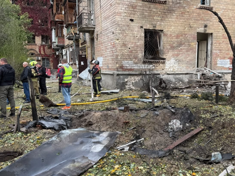 У Києві відкрили штаб допомоги постраждалим від дронової атаки