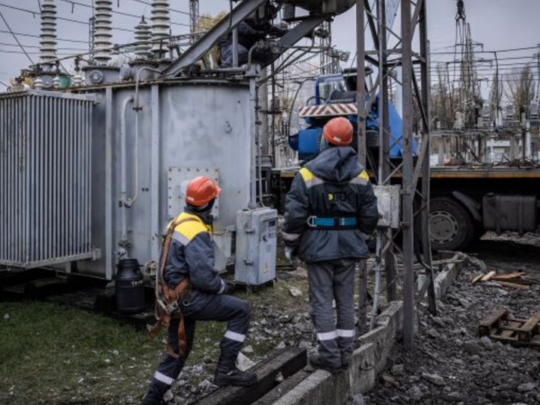 Аварійні відключення світла на Київщині 30 жовтня: які райони без електропостачання
