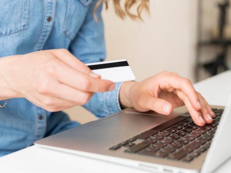Новий закон: як оподатковуватимуть доходи з OLX, Uklon та Glovo