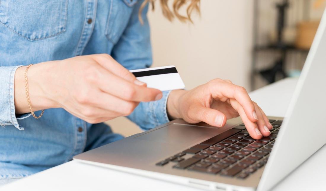 Новий закон: як оподатковуватимуть доходи з OLX, Uklon та Glovo