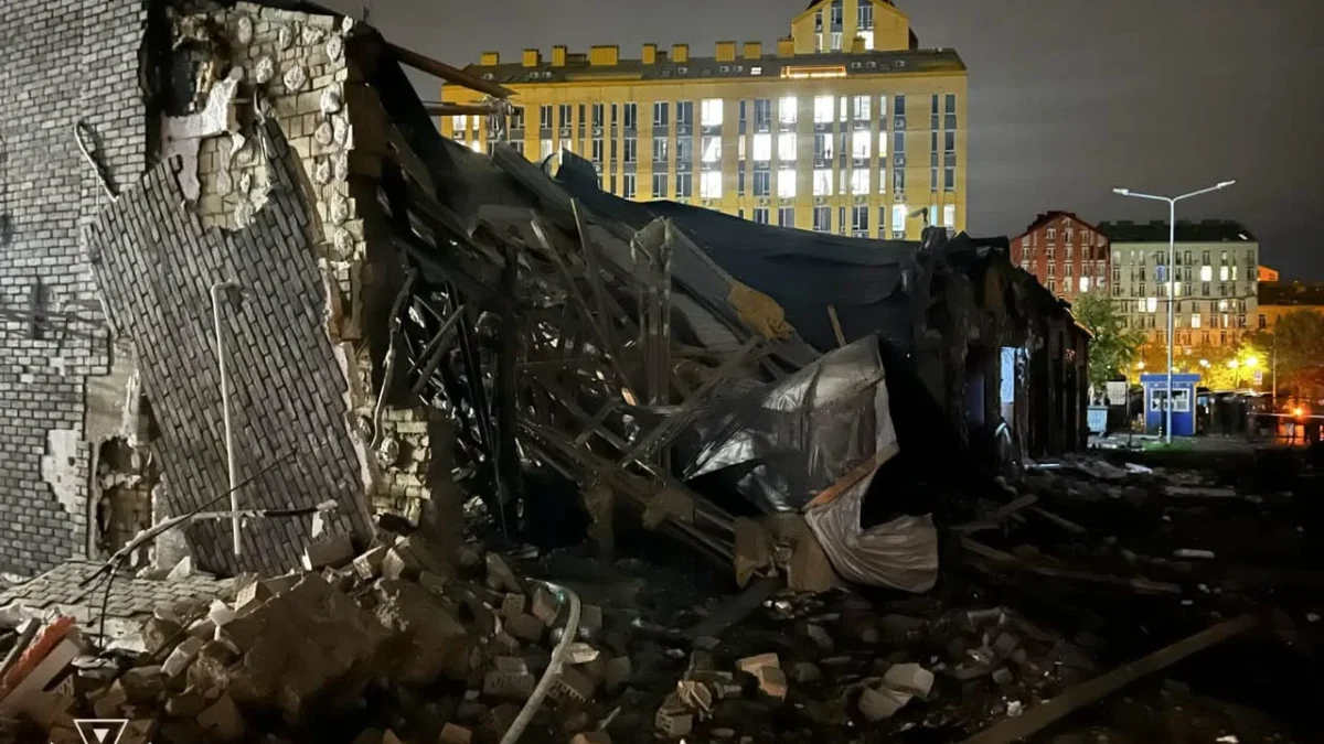 Ворожа атака на Київ: загибла людина та пошкодження у трьох районах