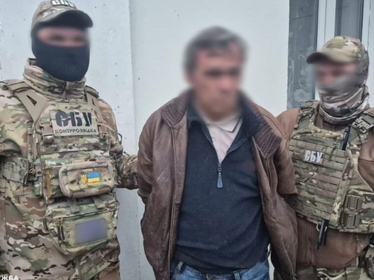 Водій логістичної компанії підозрюється у зборі даних для ФСБ про київські ТЕЦ