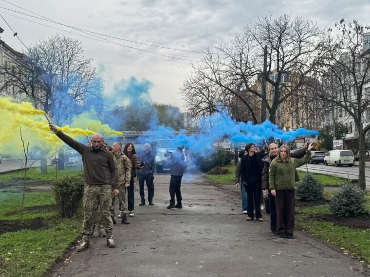 На Подолі створили Алею слави на честь зниклих безвісти військових