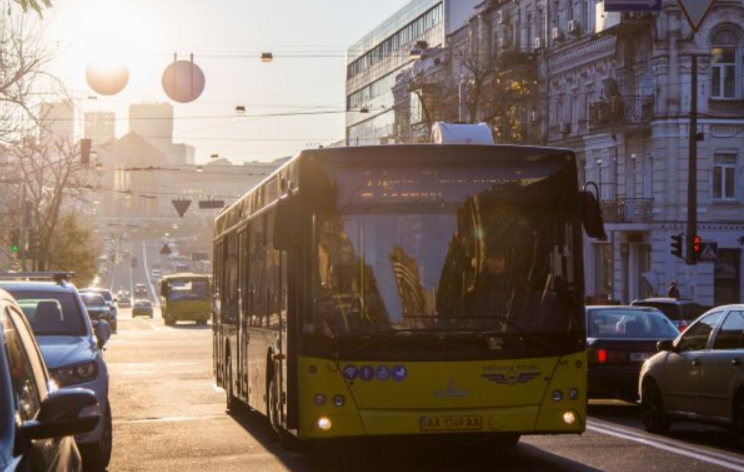 Зміни в русі громадського транспорту Києва: більше автобусів на маршрутах №22 та №91